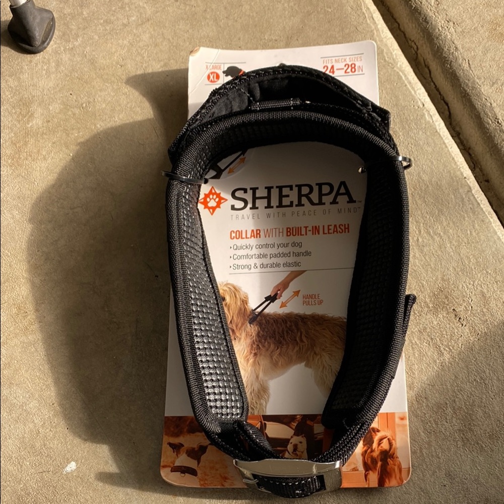 Sherpa Collar with Built in Leash